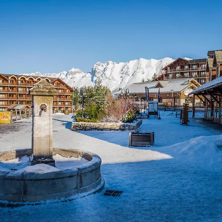 Renove 7 Pers Avec Terrasse, Local Et Parking Gratuit - Fr-1-504-70 * Le Devoluy
