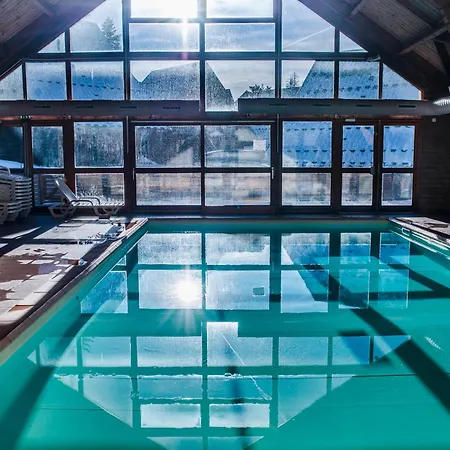 Chalet Renove 7 Pers Avec Terrasse, Local Et Parking Gratuit - Fr-1-504-70 Le Devoluy